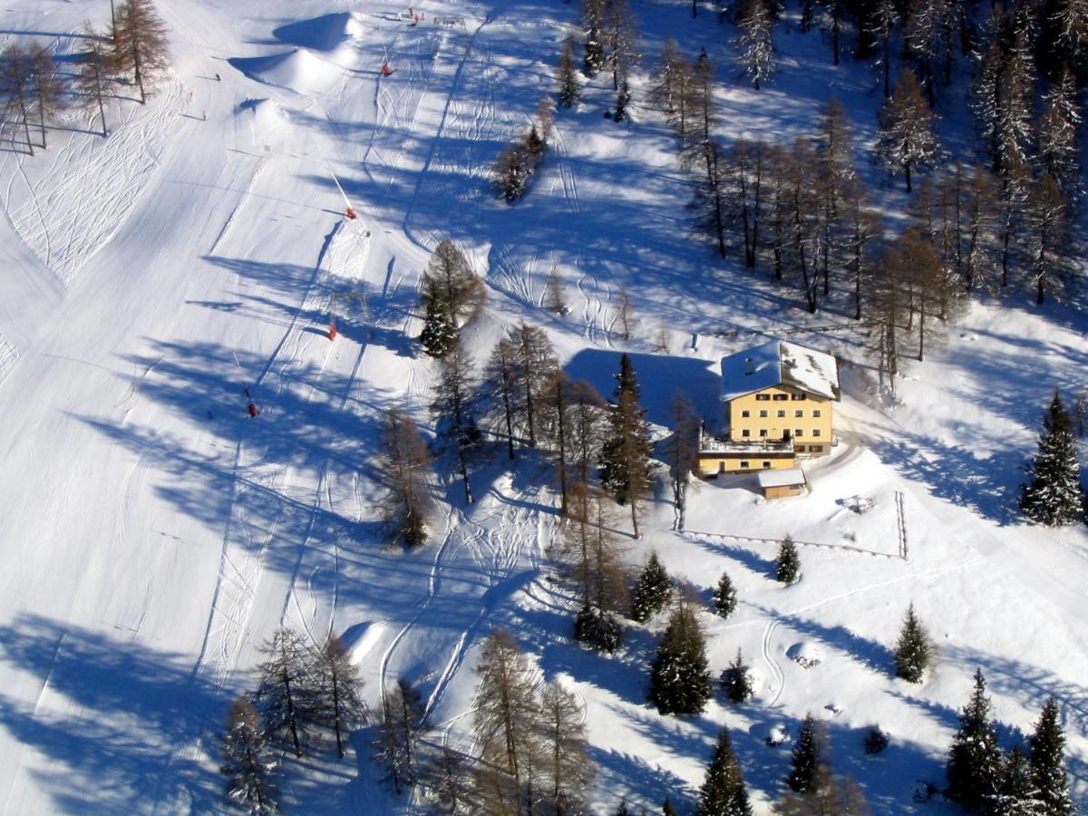 Skihuette Цамс Экстерьер фото